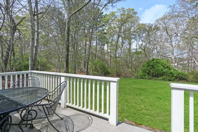 $1,193,000 | 50 Lantern Lane, Vineyard Haven, MA 02568