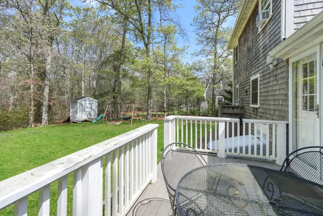 $1,193,000 | 50 Lantern Lane, Vineyard Haven, MA 02568