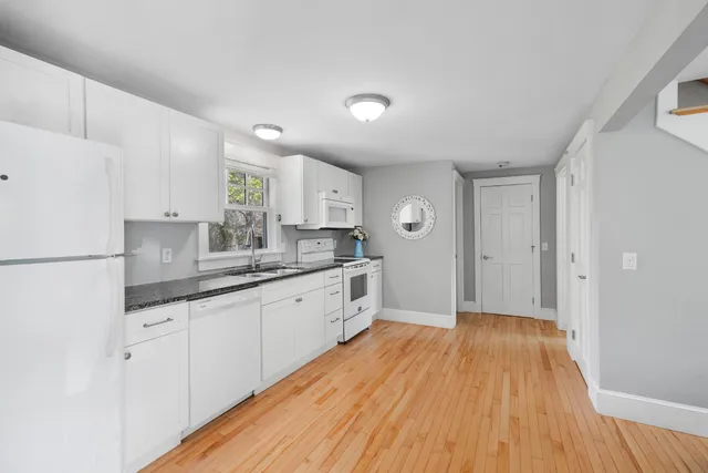 $1,193,000 | 50 Lantern Lane, Vineyard Haven, MA 02568