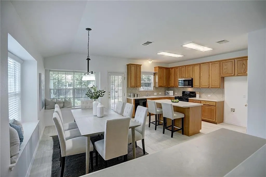 3512 Fitzroy Avenue Austin, TX 78748 - Photo 12 of 39