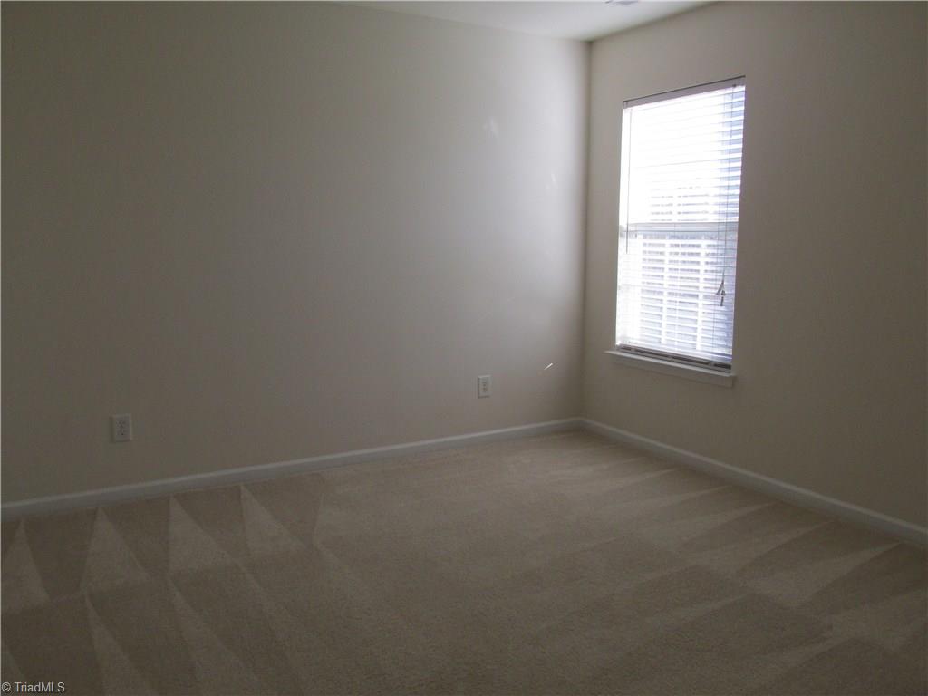 2216 Rindle Drive High Point, NC 27262 - Photo 18 of 23 Gallery Image 18