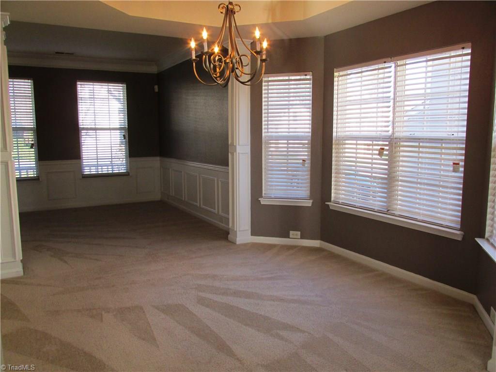 2216 Rindle Drive High Point, NC 27262 - Photo 4 of 23 Gallery Image 4