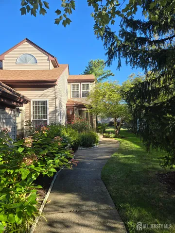 $3,450 | 14A Canterbury Drive, Unit A, Monroe Township, NJ 08831