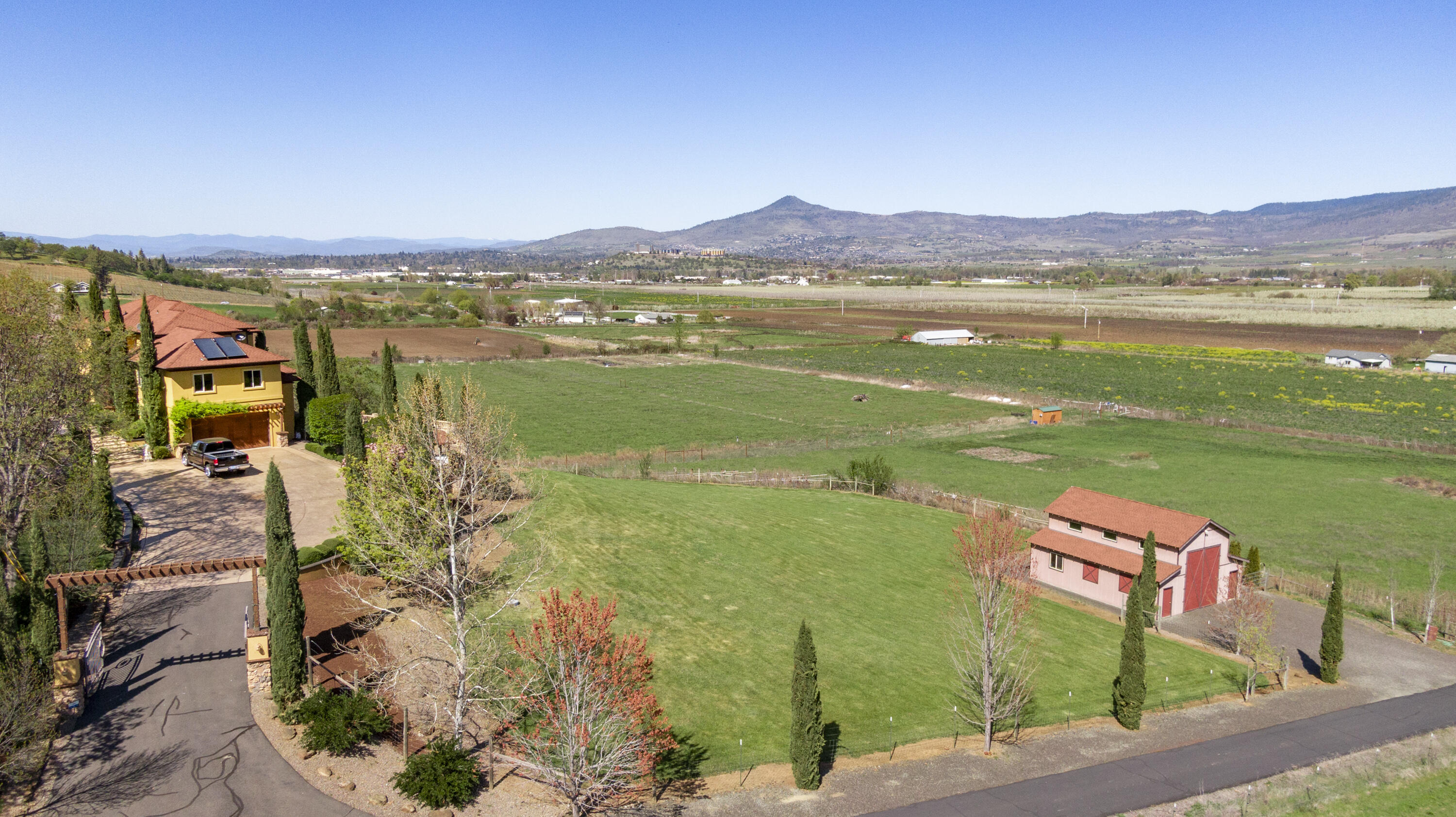 3986 Independence School Road Medford, OR 97501 - Photo 35 of 47 14_ISR_13