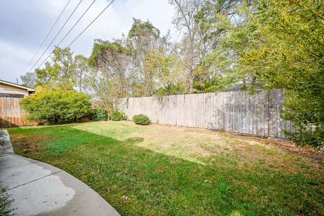 $2,100 | 7102 Casita Drive, Magnolia, TX 77354