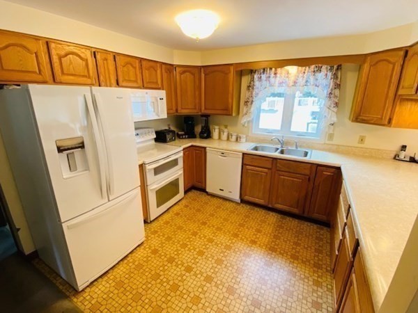 277 West Street Barre, MA 01005 - Photo 20 of 36