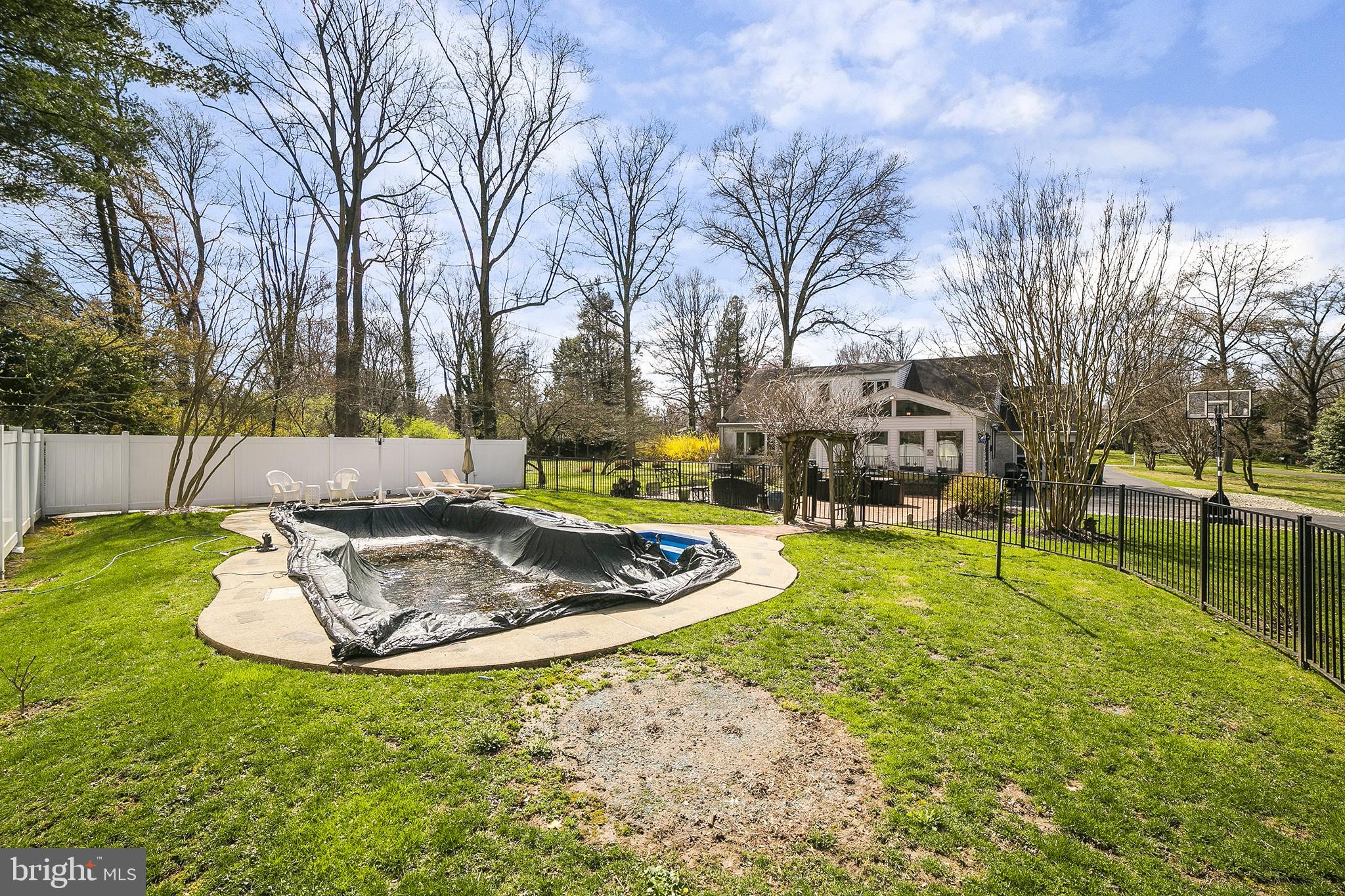 828 Merrill Road Ambler, PA 19002 - Photo 26 of 31 Pool