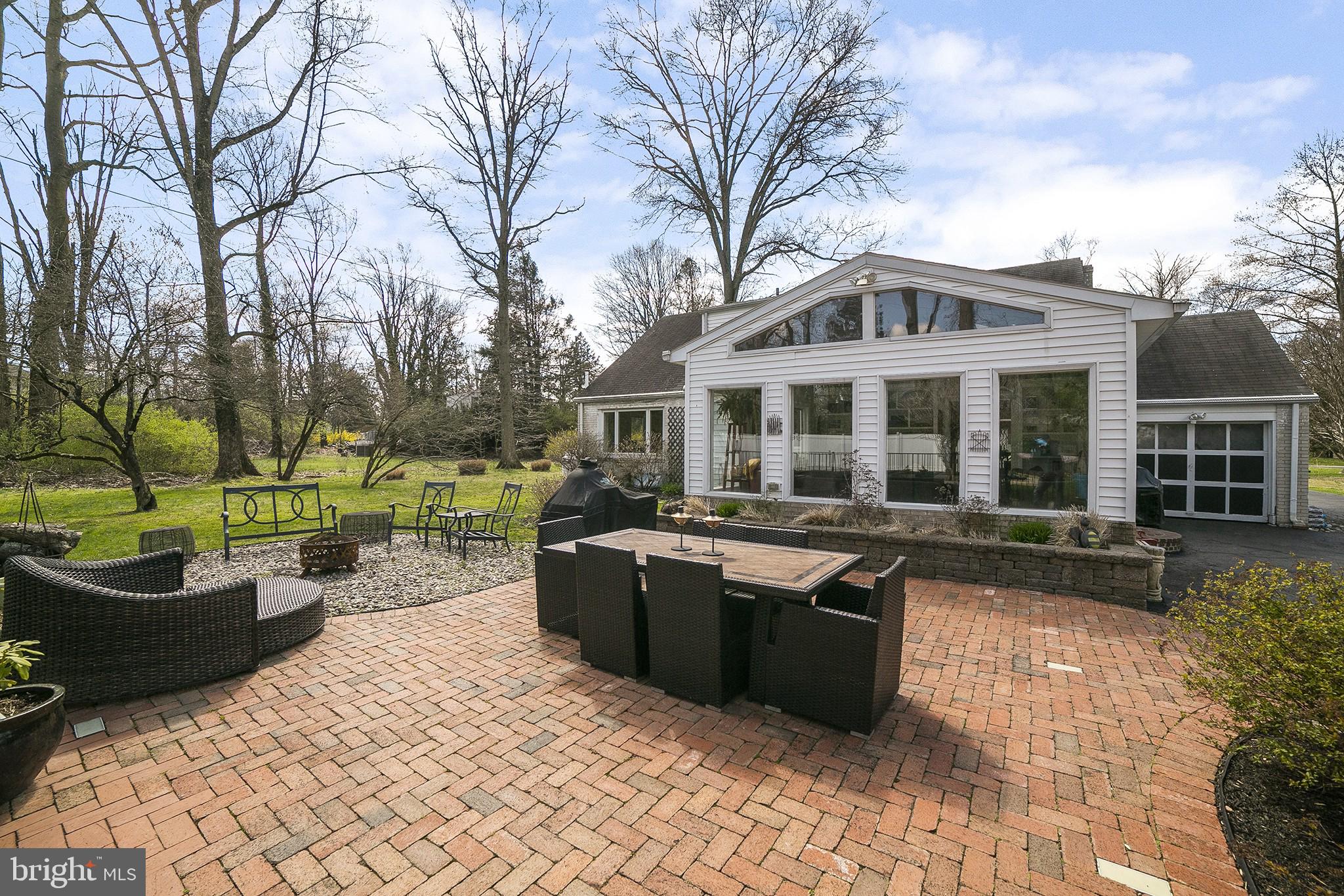 828 Merrill Road Ambler, PA 19002 - Photo 27 of 31 Patio-back yard