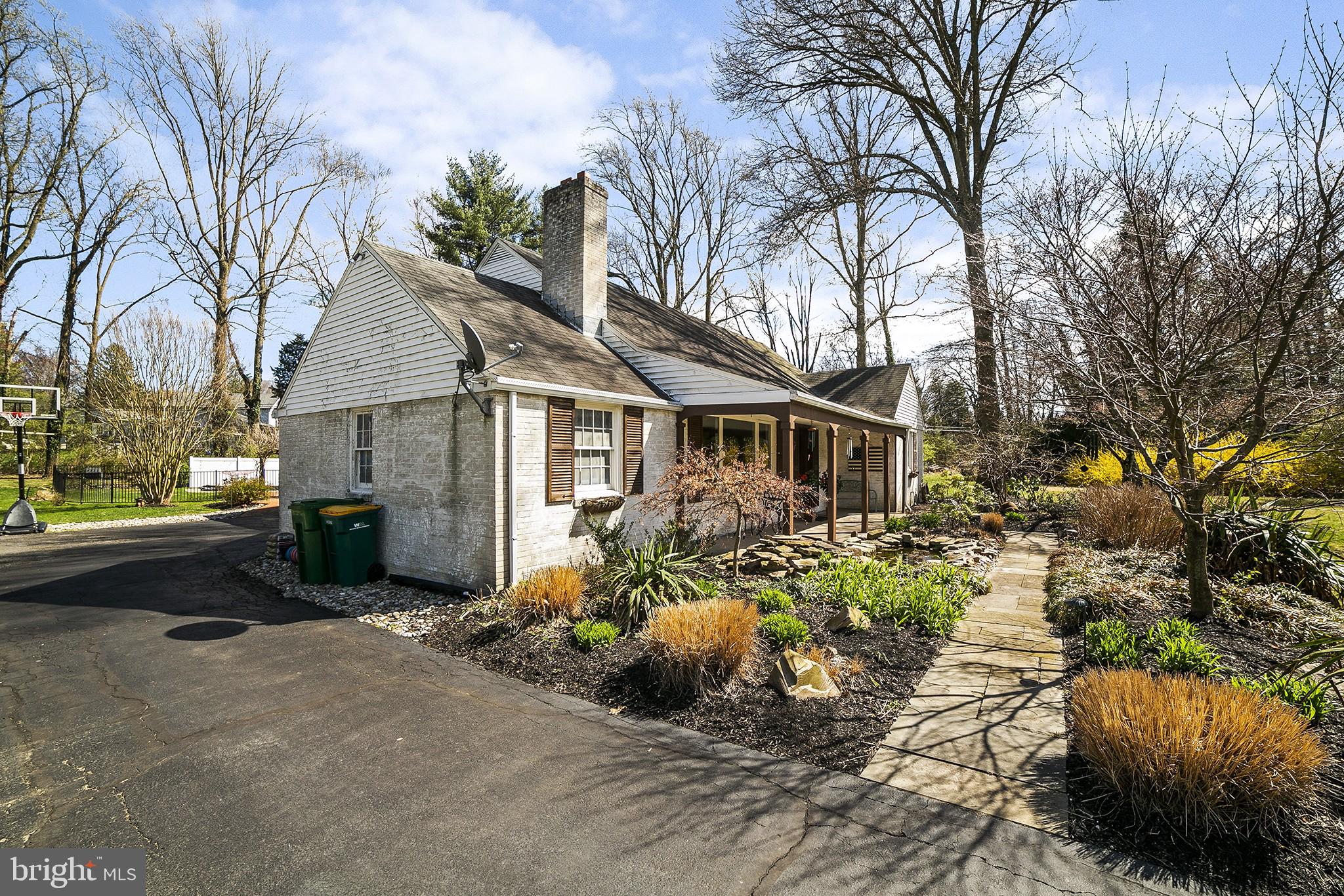 828 Merrill Road Ambler, PA 19002 - Photo 30 of 31 Exterior-side