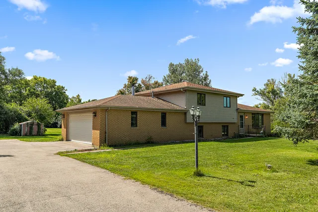 $389,900 | 13429 Glen Entrance Drive, Homer Glen, IL 60491