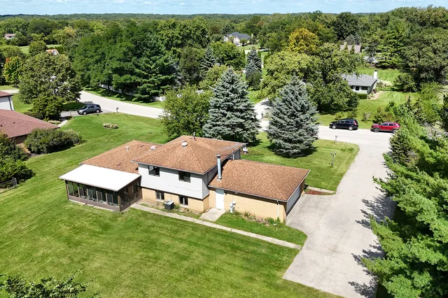 $389,900 | 13429 Glen Entrance Drive, Homer Glen, IL 60491