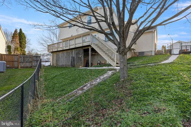 $700,000 | 5710 Rhode Island Drive, Woodbridge, VA 22193