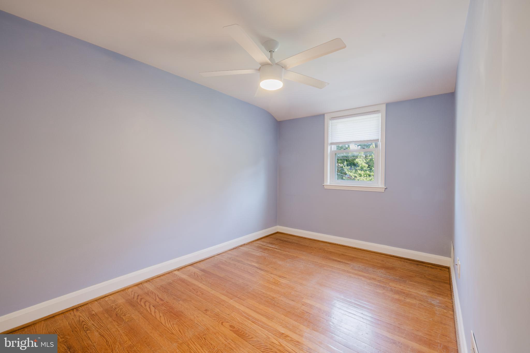 1636 Thetford Road Baltimore, MD 21286 - Photo 11 of 23 an empty room with a window