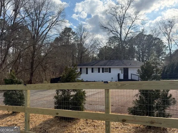$324,900 | 6843 Reinhardt College Parkway, Waleska, GA 30183