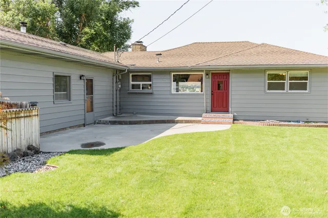a backyard of a house