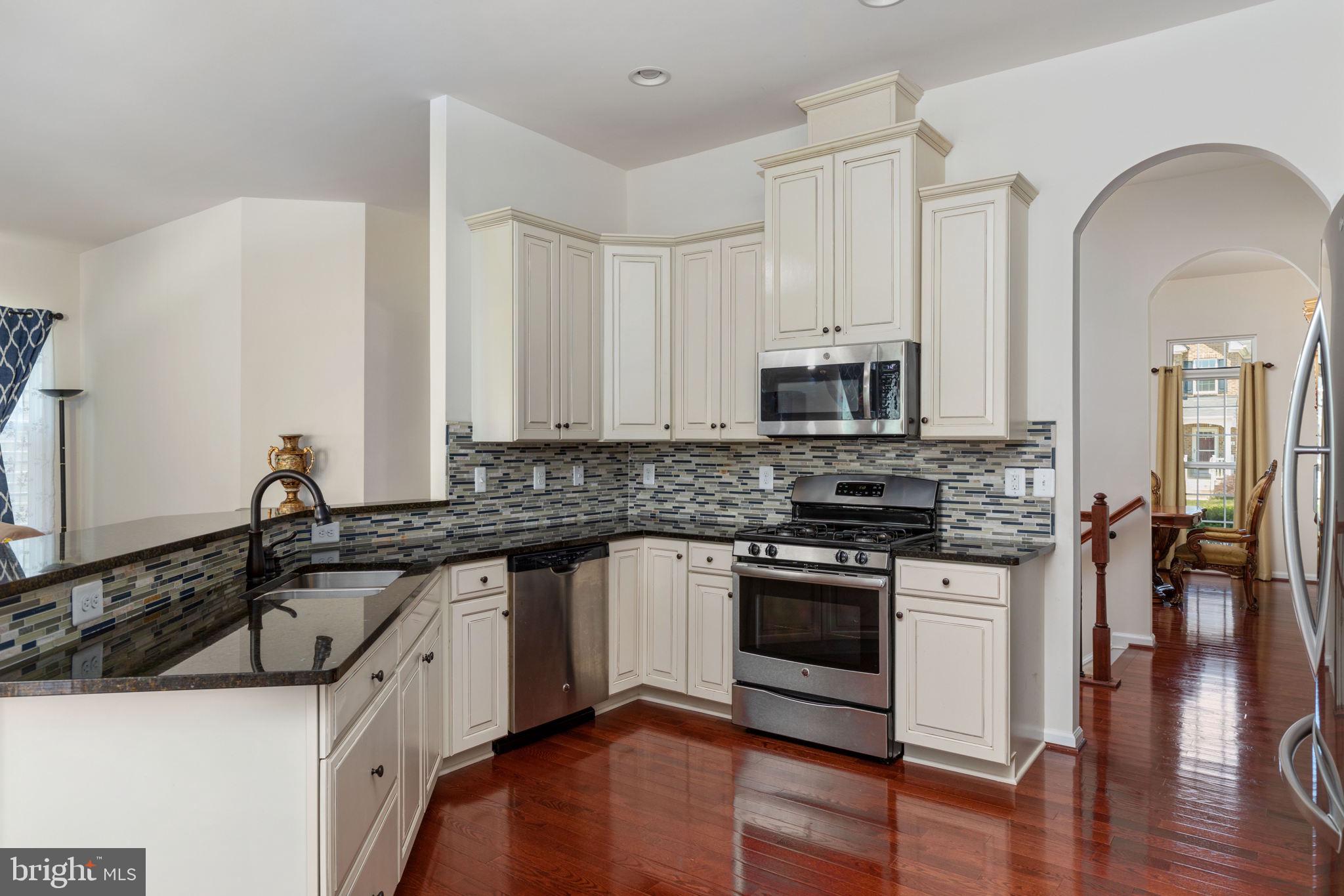 6017 Greenspring Road Fredericksburg, VA 22407 - Photo 13 of 42 Kitchen with granite stainless steel appliances