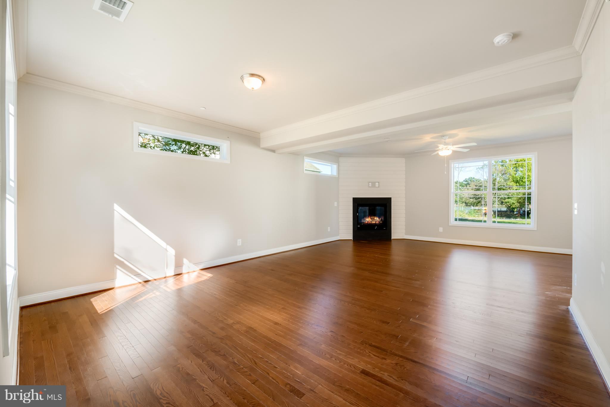 5931 Deale Beach Road Deale, MD 20751 - Photo 11 of 30 Family Room