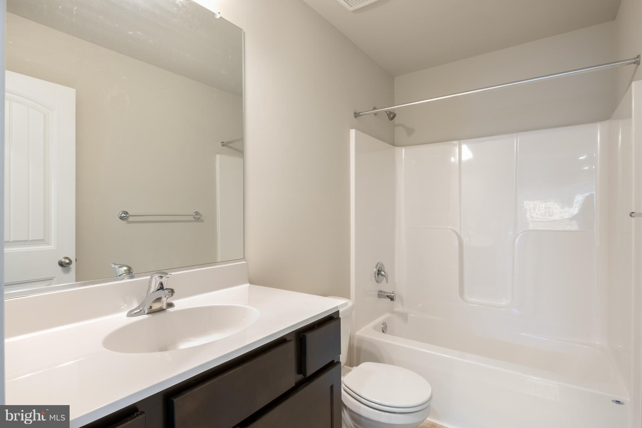 5931 Deale Beach Road Deale, MD 20751 - Photo 25 of 30 Hall Bath