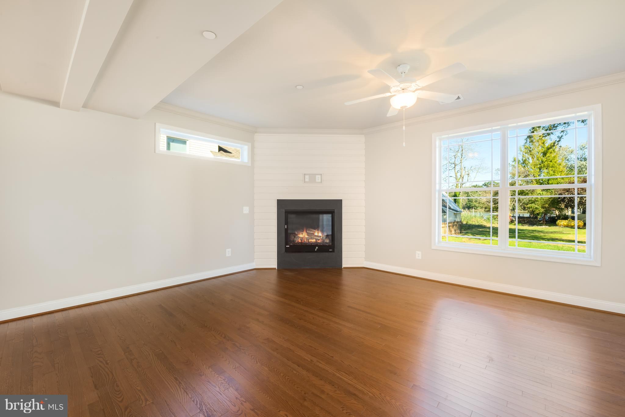 5931 Deale Beach Road Deale, MD 20751 - Photo 10 of 30 Family Room
