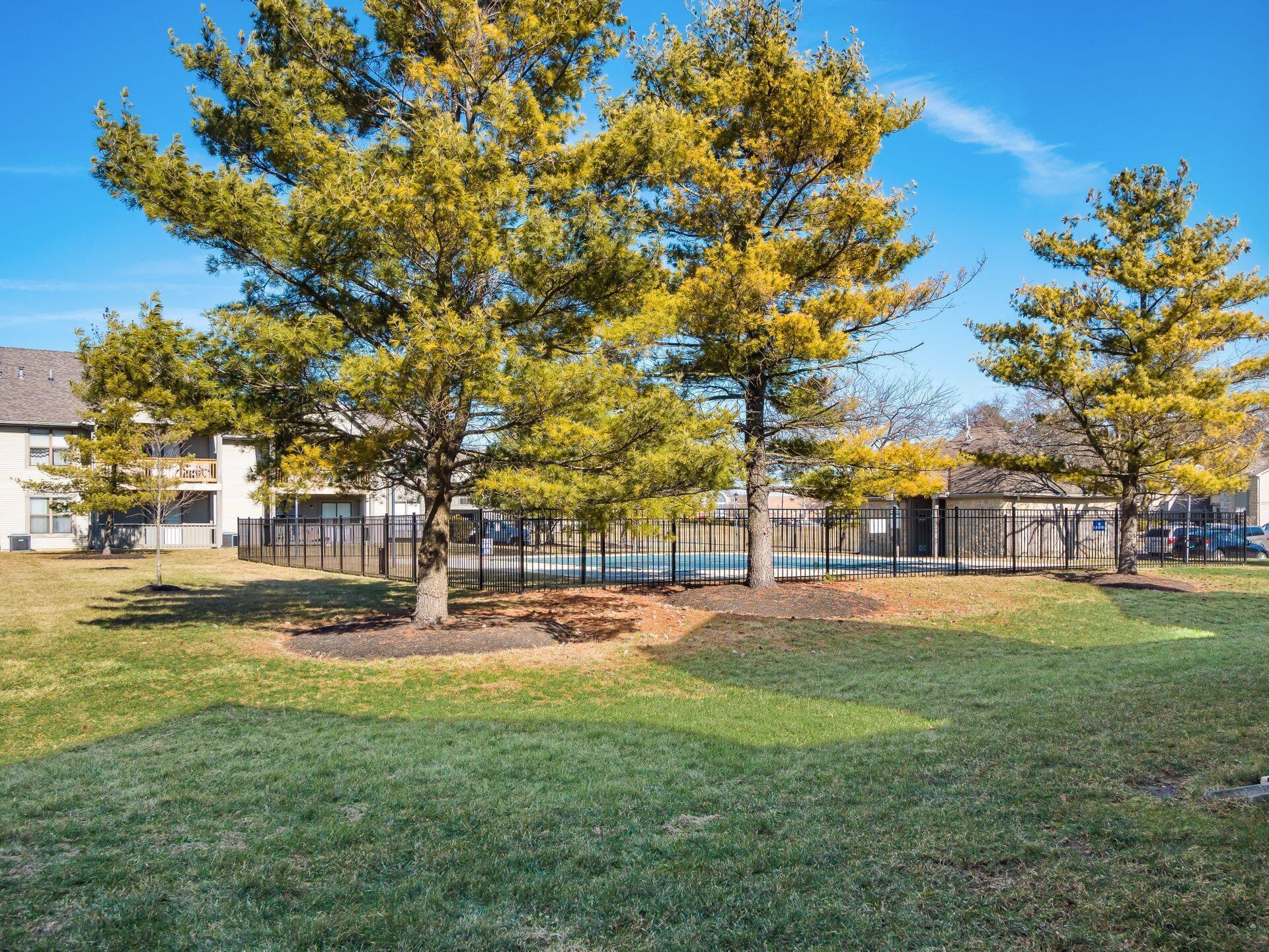 5322 Darlington Road, Unit D Columbus, OH 43220 - Photo 23 of 26 Clubhouse & Pool