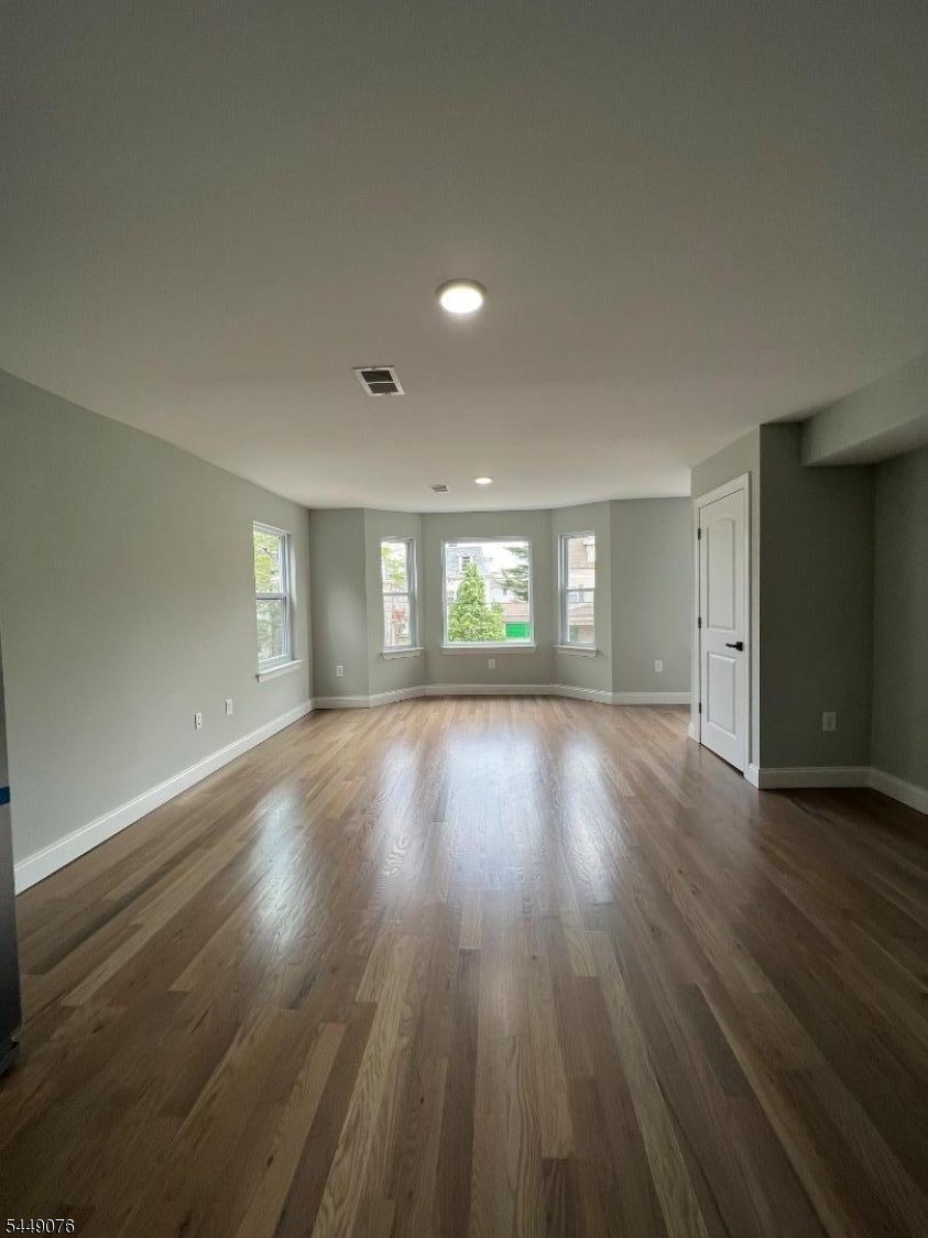 562 Madison, Unit 2 Elizabeth, NJ 07201 - Photo 5 of 10