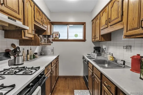 $369,900 | 175 St James Place, Buffalo, NY 14222