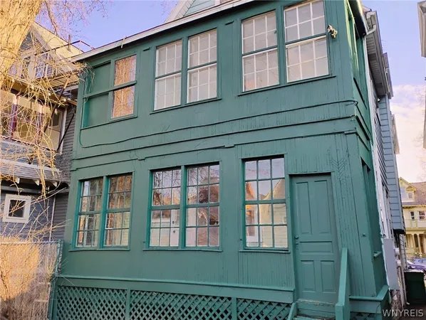 $369,900 | 175 St James Place, Buffalo, NY 14222