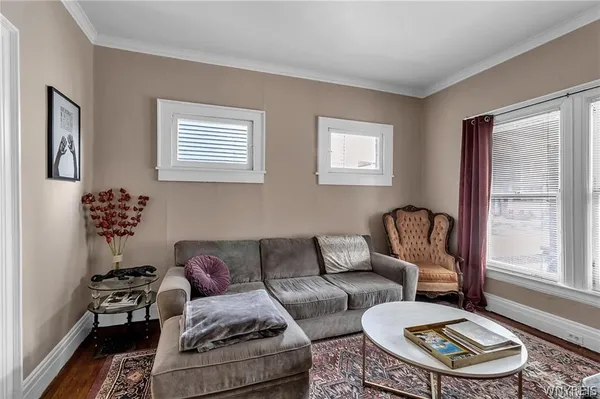 $369,900 | 175 St James Place, Buffalo, NY 14222