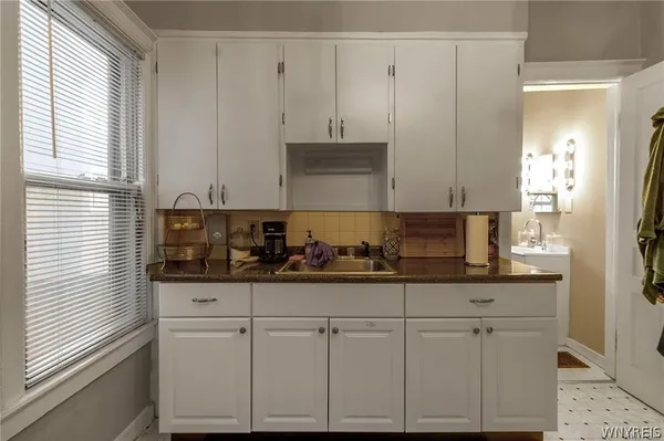 $369,900 | 175 St James Place, Buffalo, NY 14222