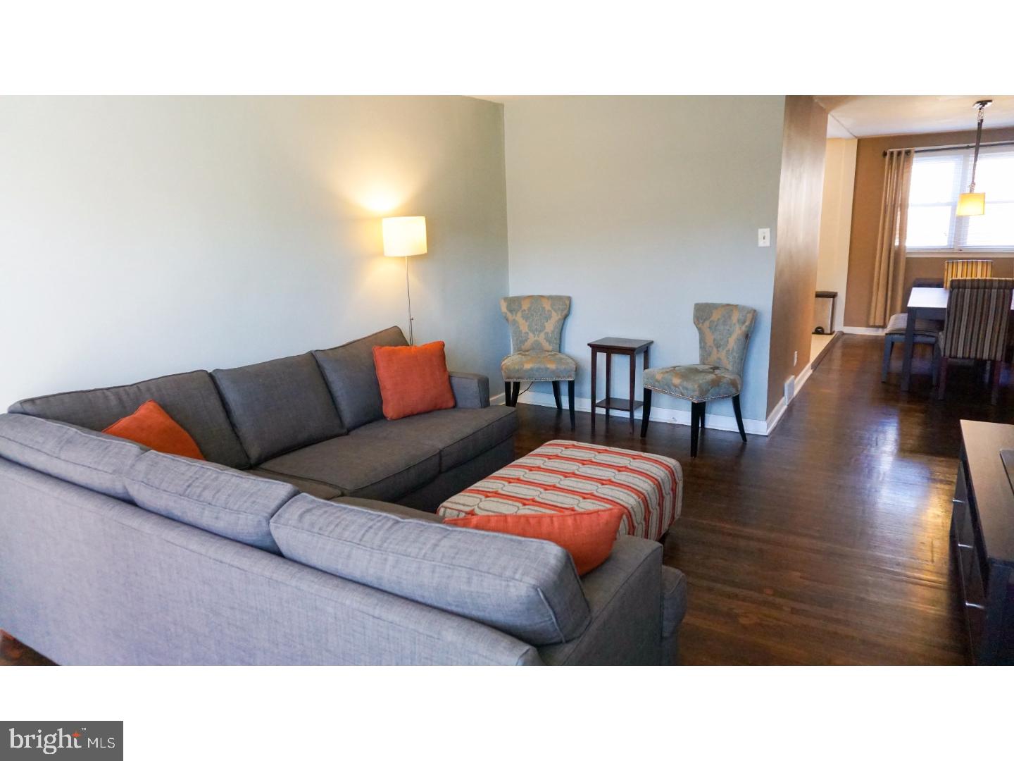 1628 Merribrook Road Philadelphia, PA 19151 - Photo 3 of 16 Living Room