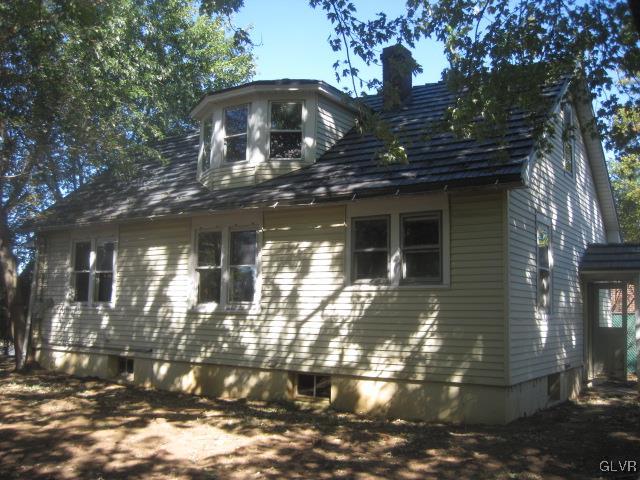 2072 Easton Road Bethlehem, PA 18015 - Photo 2 of 13 Gallery Image 2