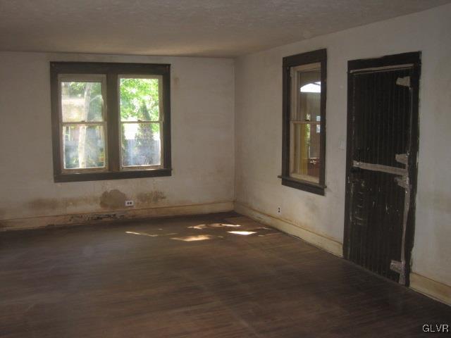 2072 Easton Road Bethlehem, PA 18015 - Photo 8 of 13 Gallery Image 8