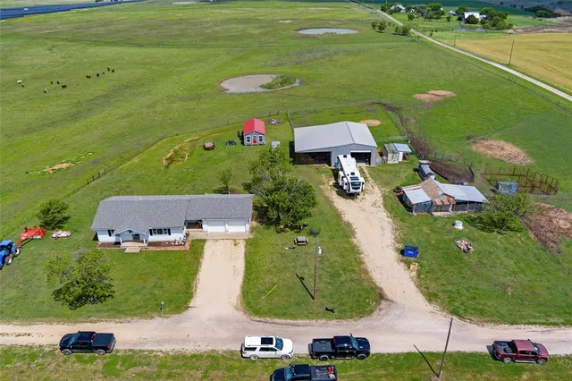 an aerial view of tennis court