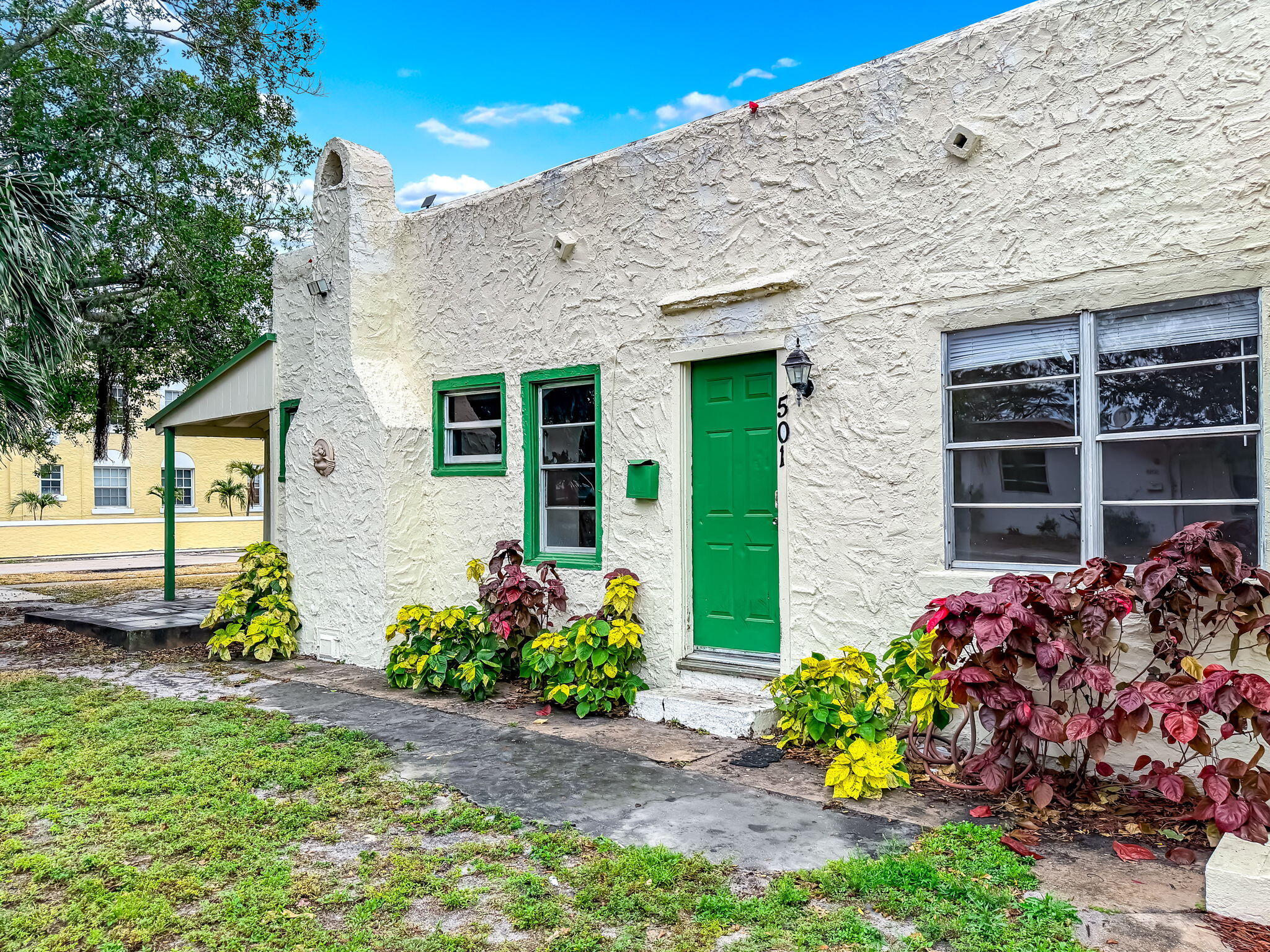 501 Pilgrim Road West Palm Beach, FL 33405 - Photo 1 of 30 501 Pilgrim