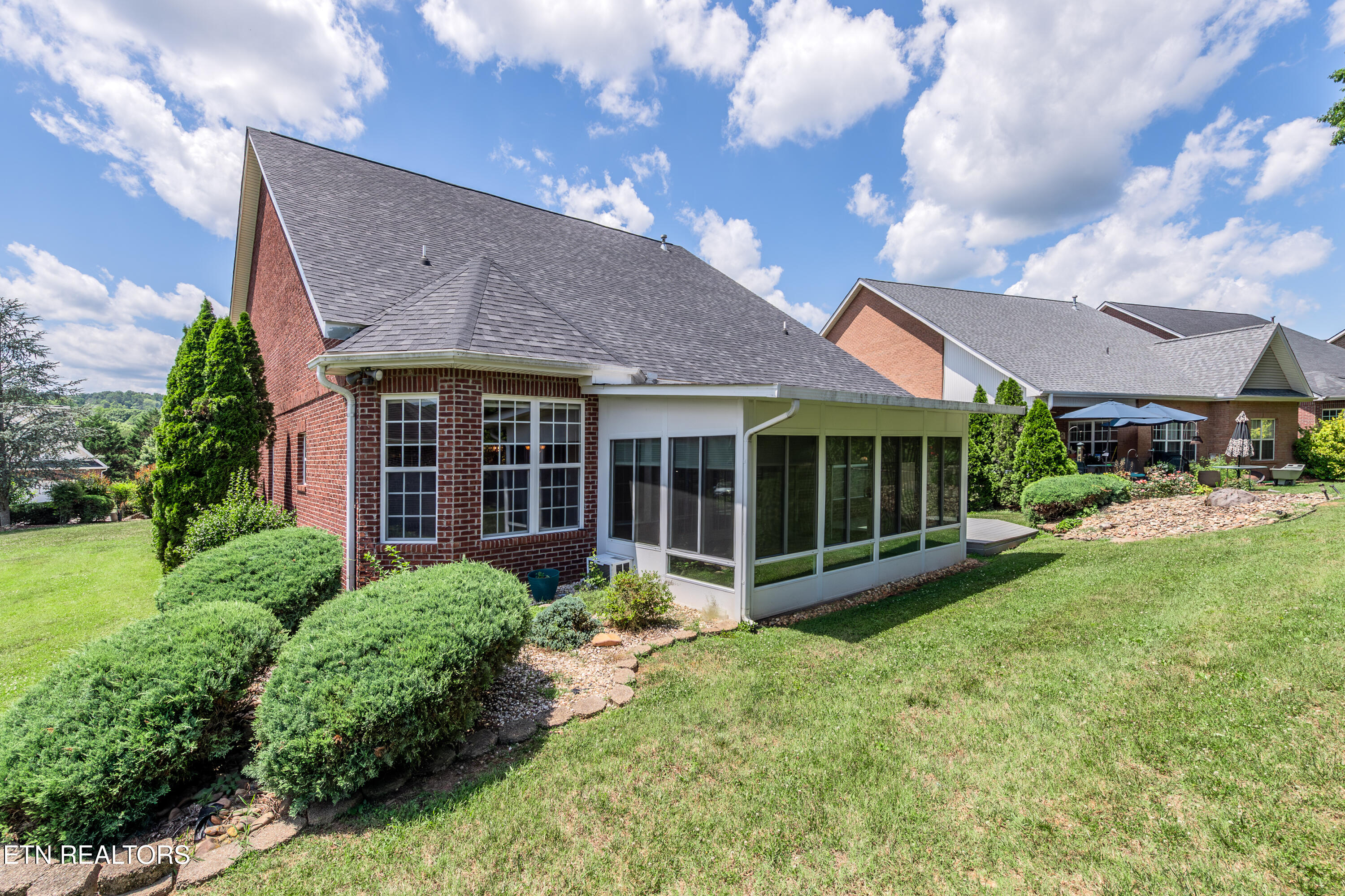 120 Meridian Way Clinton, TN 37716 - Photo 2 of 47 HOB_3625-Edit