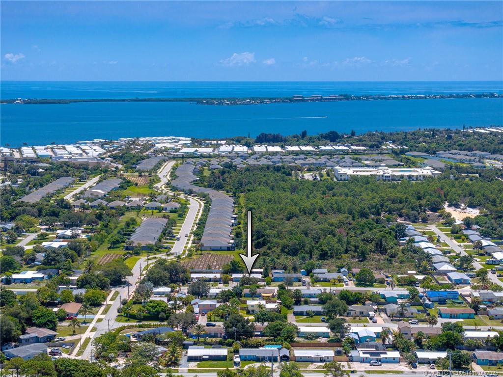 2859 Northeast Hickory Ridge Avenue Jensen Beach, FL 34957 - Photo 27 of 32 a view of a city