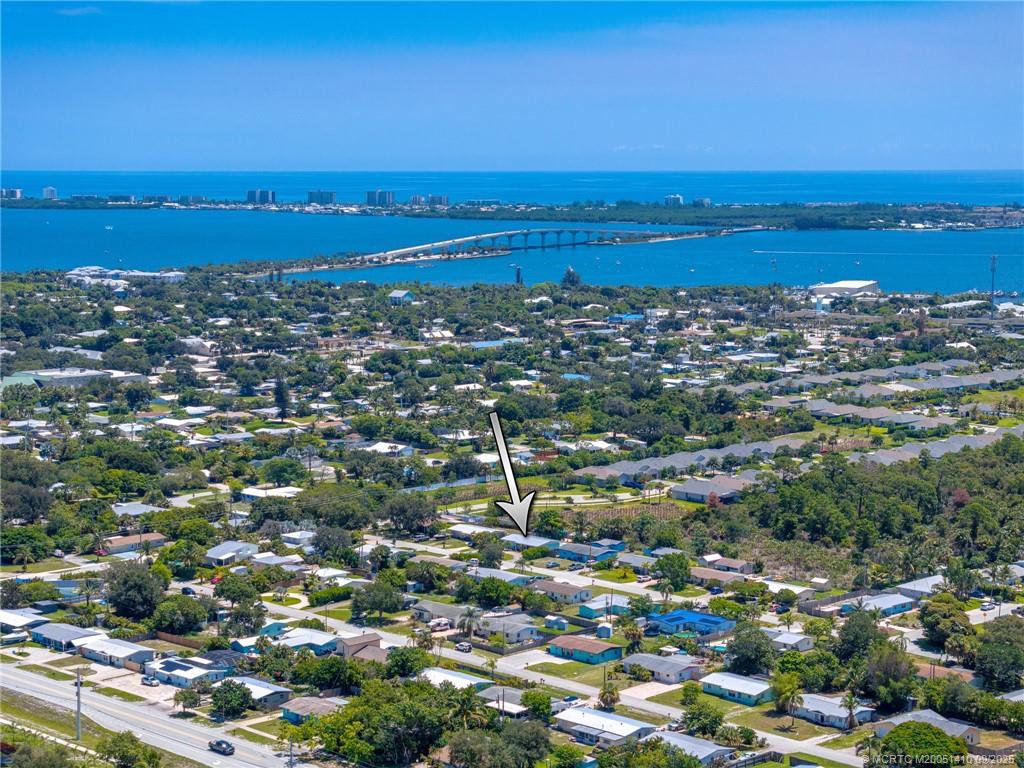 2859 Northeast Hickory Ridge Avenue Jensen Beach, FL 34957 - Photo 5 of 32 a view of city and ocean
