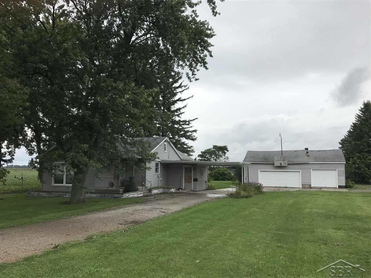 6495 Hess Road Saginaw, MI 48601 - Photo 2 of 10 31359224-1.JPG