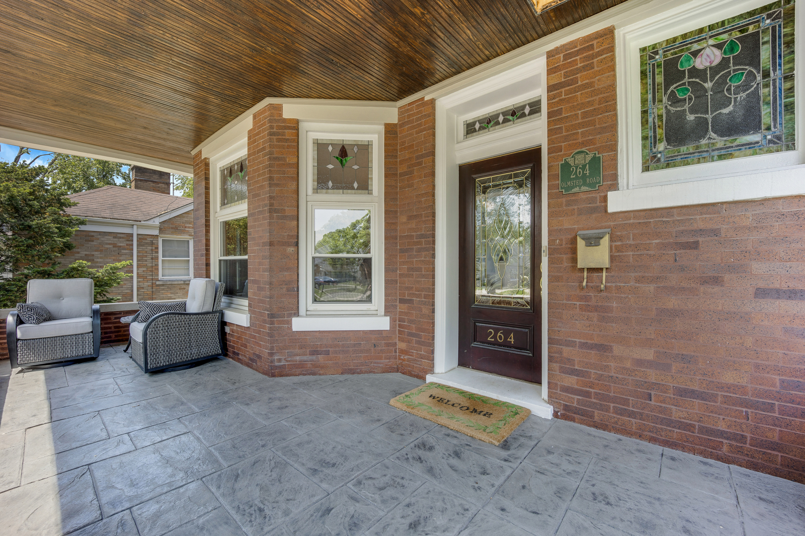 264 Olmsted Road Riverside, IL 60546 - Photo 2 of 34
