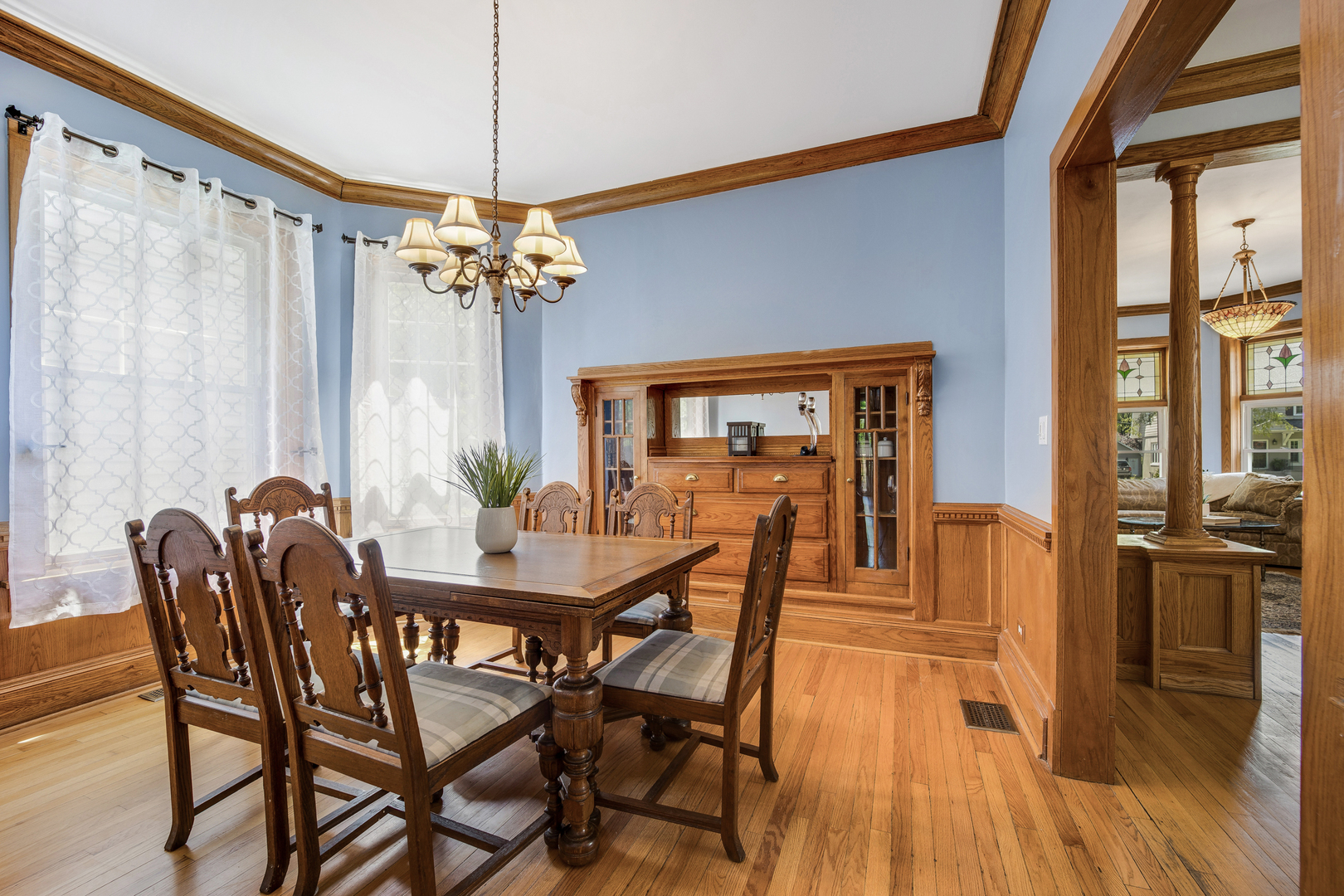 264 Olmsted Road Riverside, IL 60546 - Photo 9 of 34