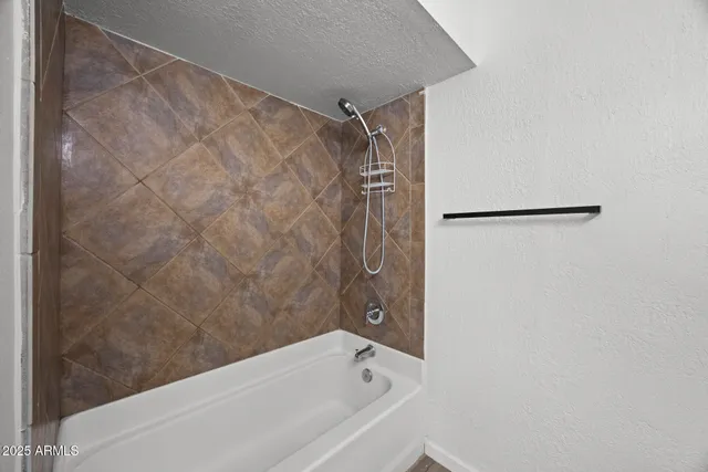 $485,000 | 1427 West Anderson Drive, Phoenix, AZ 85023