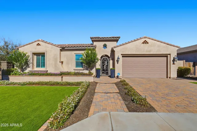 $999,000 | 938 East Parkview Drive, Gilbert, AZ 85295