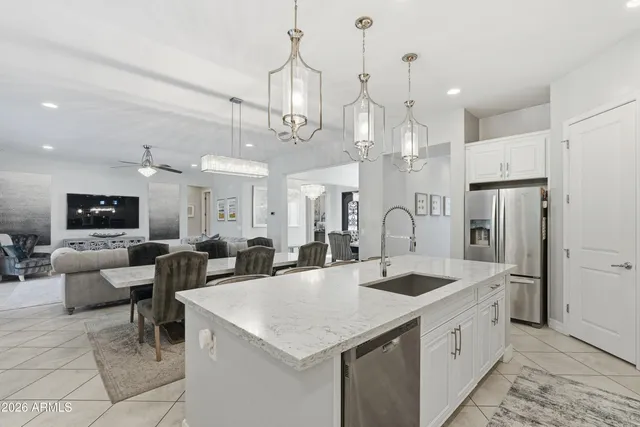 $999,000 | 938 East Parkview Drive, Gilbert, AZ 85295