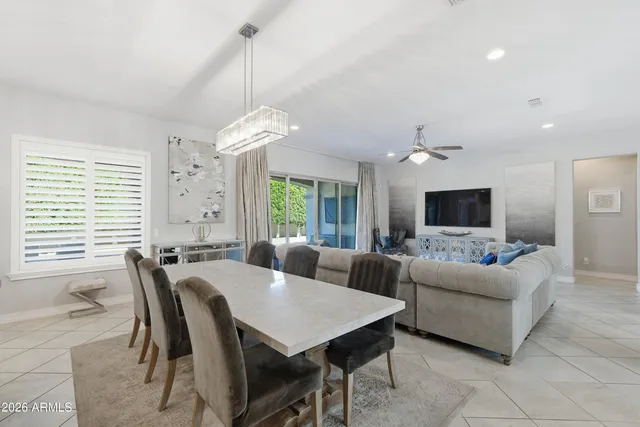 $999,000 | 938 East Parkview Drive, Gilbert, AZ 85295