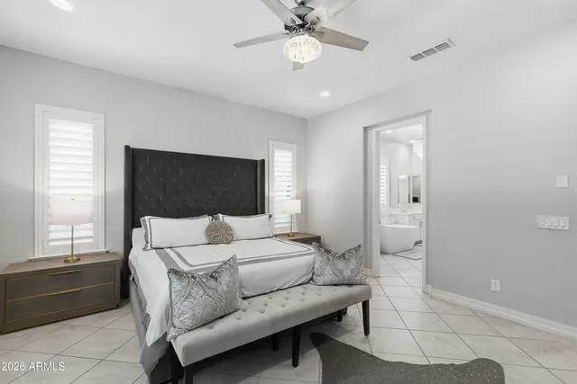 $999,000 | 938 East Parkview Drive, Gilbert, AZ 85295