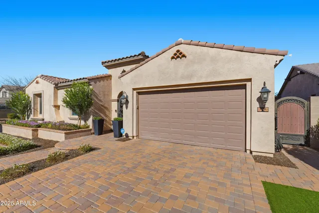 $999,000 | 938 East Parkview Drive, Gilbert, AZ 85295