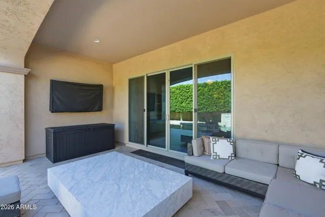 $999,000 | 938 East Parkview Drive, Gilbert, AZ 85295