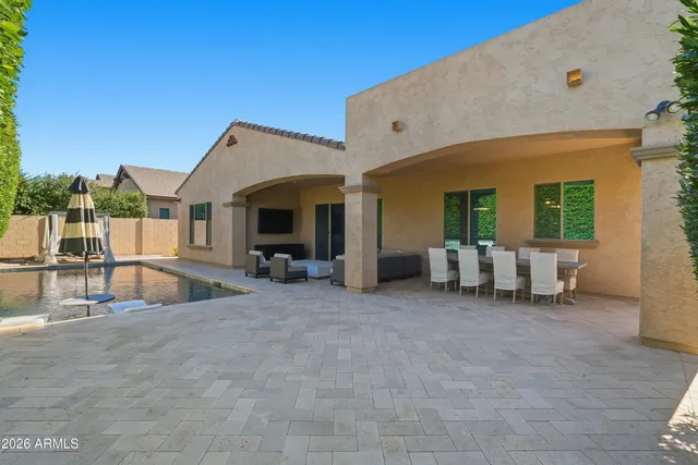 $999,000 | 938 East Parkview Drive, Gilbert, AZ 85295