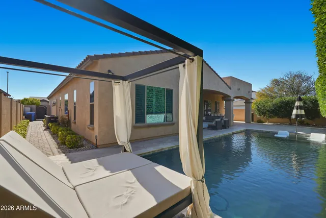 $999,000 | 938 East Parkview Drive, Gilbert, AZ 85295