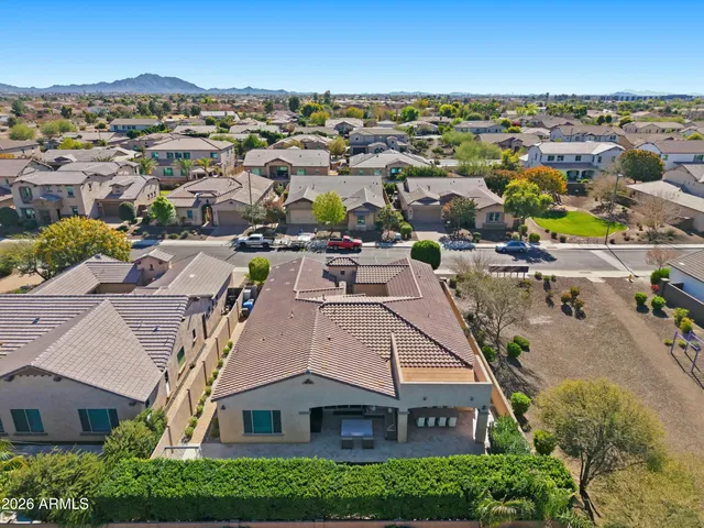 $999,000 | 938 East Parkview Drive, Gilbert, AZ 85295